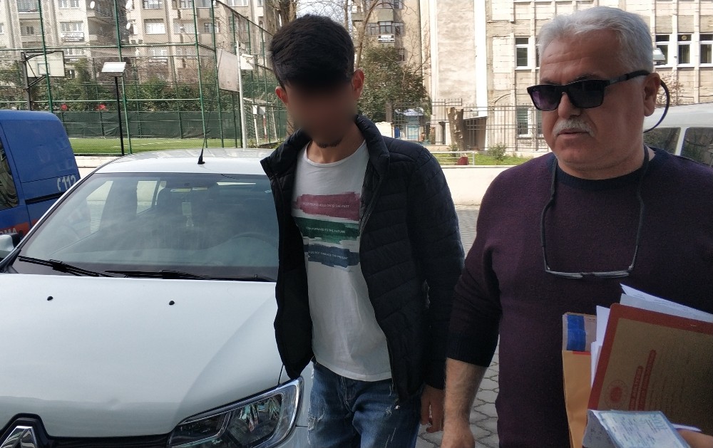 Arkadaşını bıçaklayan genç yakalandı 