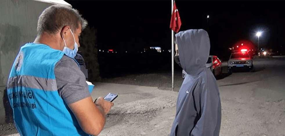 Arkadaşının HES kodu ile bilet alan temaslı yolcu, denetimde yakalandı