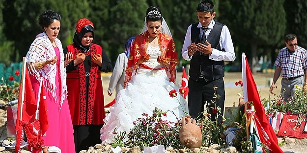 Arkadaşları gelemeyince onlar gitti