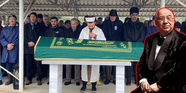 Arkasında bıraktığı tek eser ahlaksız yarışmaydı! Ateist Erkan Özerman'ın cenazesi de imamın önünde