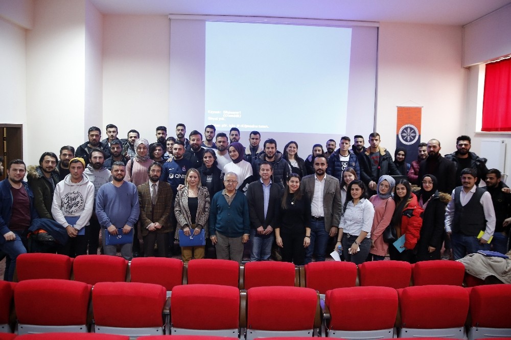 Arkeoloji Bölümü Konferans düzenledi 