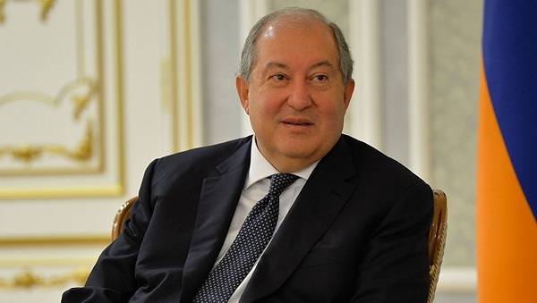 Armen Sarkisyan kimdir? Armen Sarkisyan istifa mı etti?