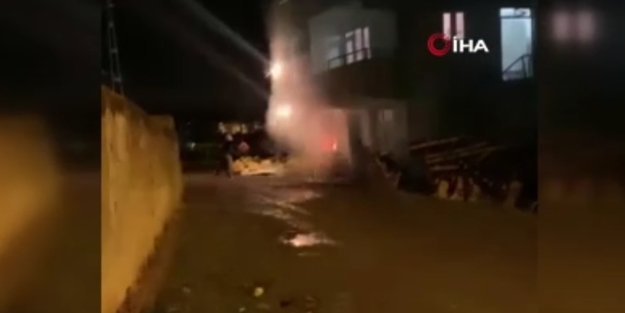 Arnavutköy’de 3 katlı binada korkutan yangın