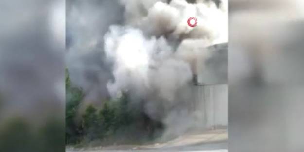 Arnavutköy'de fabrika yangını!