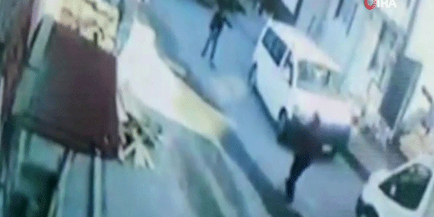 Hafriyat alacaktı, binanın altındaki toprak kaydı