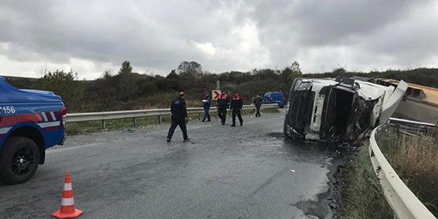Arnavutköy'de hafriyat kamyonu devrildi! 1 ölü