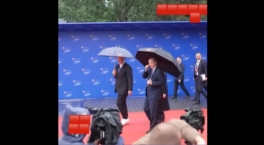 Arnavutluk’ta Erdoğan’a dikkat çeken soru: ‘Dünyanın barış anahtarı sizde galiba’