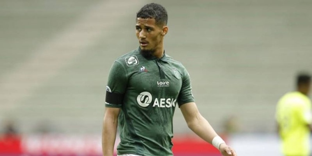 Arsenal 18 yaşındaki savunma oyuncusunu renklerine bağladı