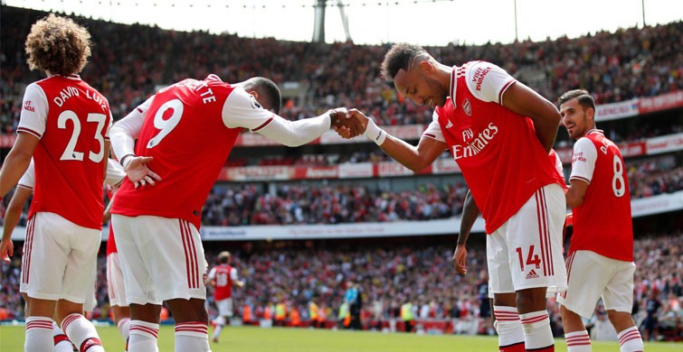 Arsenal, Burnley'i 2-1 yendi!