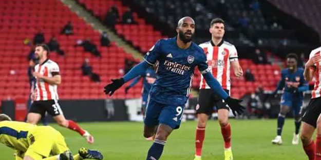 Arsenal, deplasmanda güldü