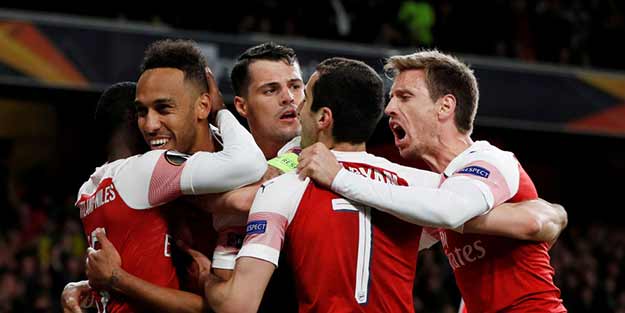 Arsenal İtalyanları devirdi! Turun kapısı aralandı