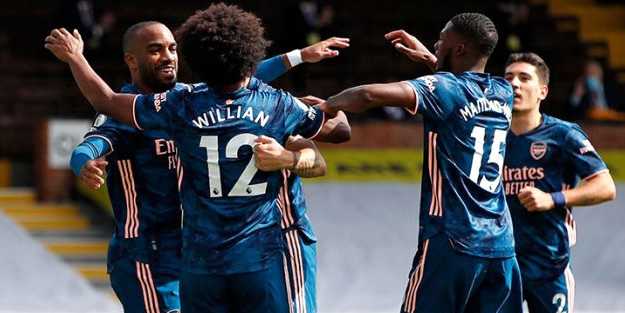 Arsenal, Premier Lig'in kapısı galibiyetle açtı