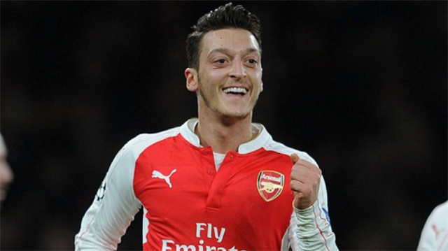 Arsenal'da yılın futbolcusu Mesut