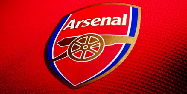 Arsenal'da yöneticiler maaşlarında indirim yaptı