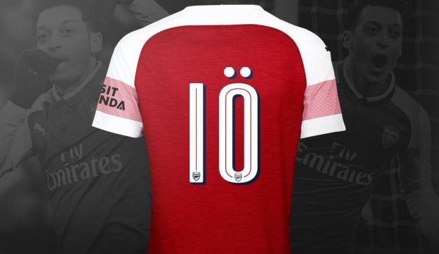 Arsenal'den Mesut'a büyük onur!