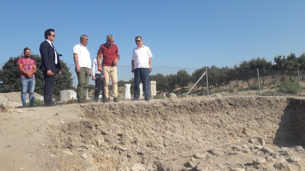 Arslan, müze ve antik kentlerde incelemelerde bulunuldu 
