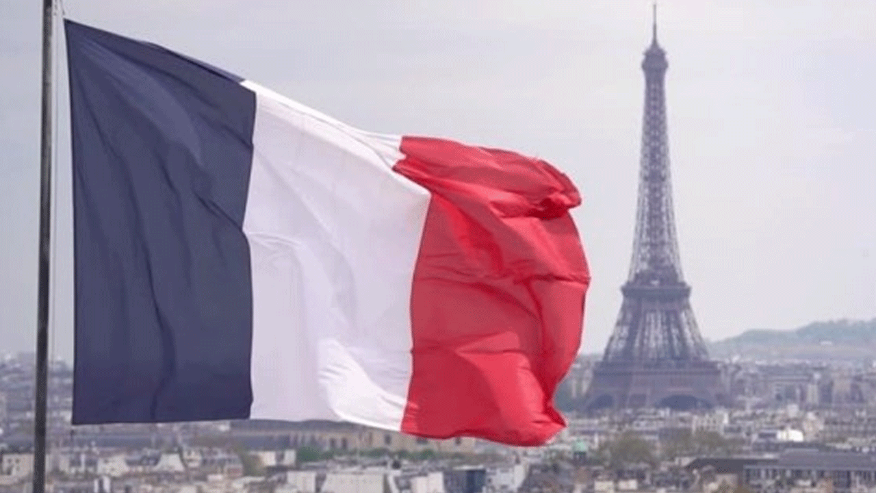 Artık hiçbir şey eskisi gibi değil! Sömürgeci Fransa'da işler tersine döndü