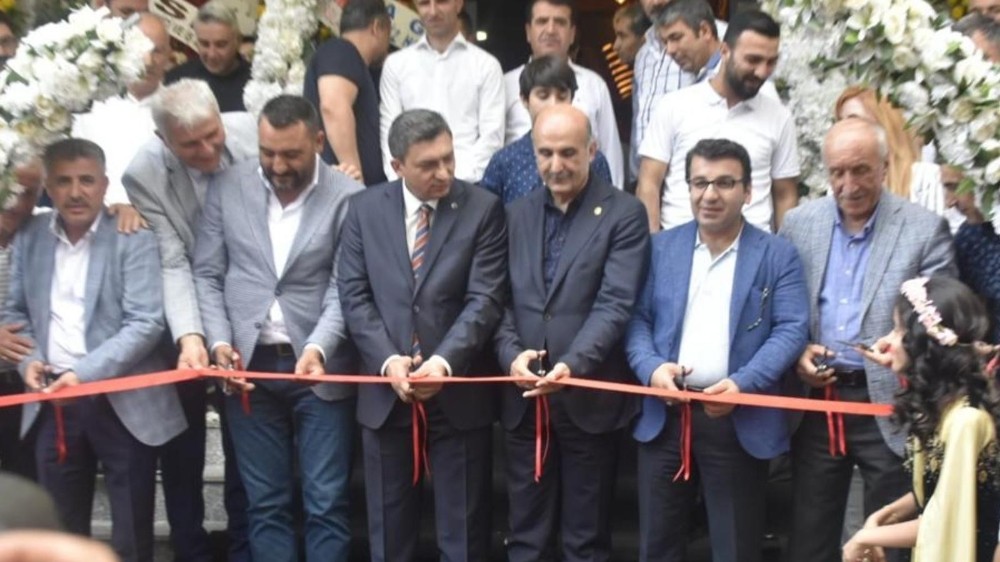 Artukbey kahvenin 57. şubesi Batman’da açıldı 