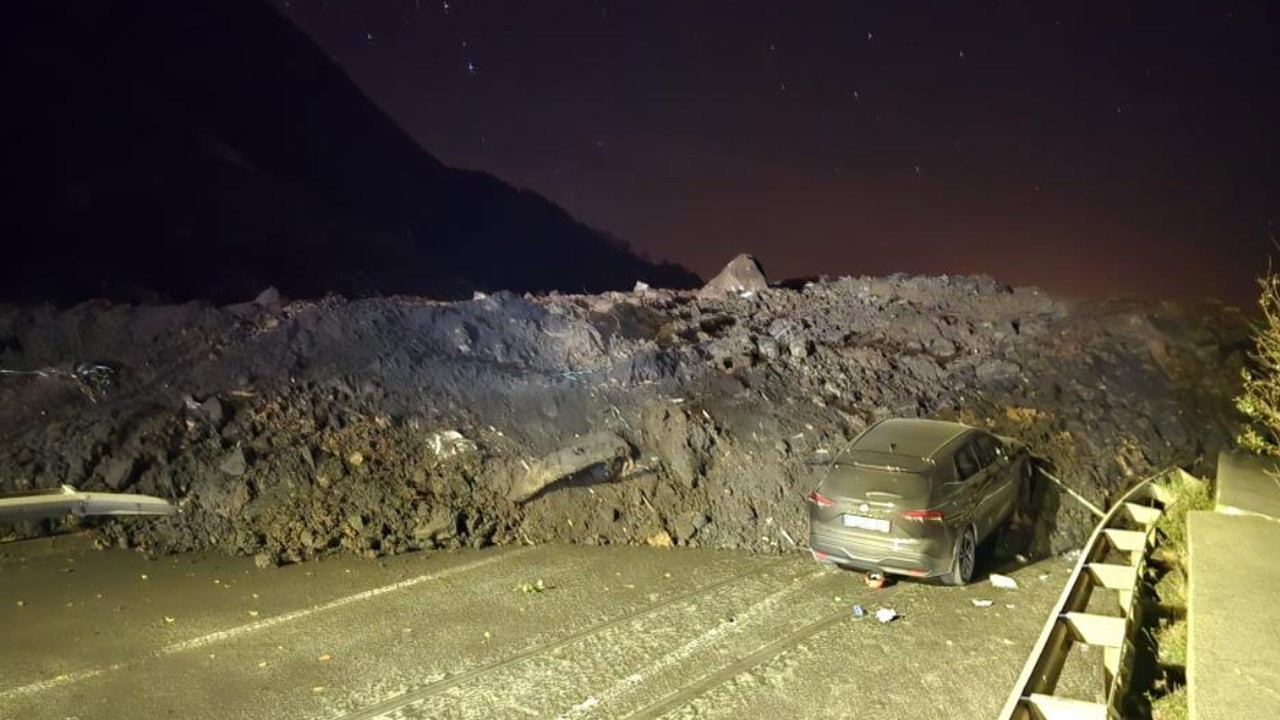 Artvin Arhavi'de heyelan