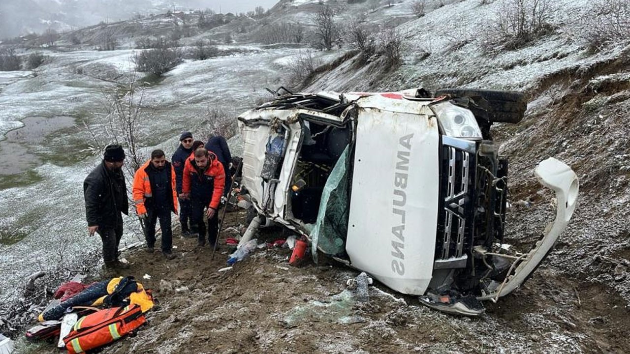Artvin’de korkunç kaza! Ölü ve yaralılar var
