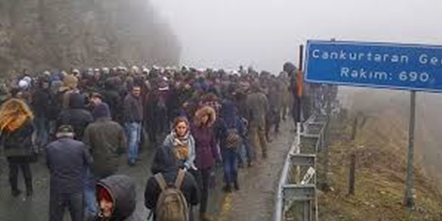 Artvin'deki provokasyona o komedyenden destek!
