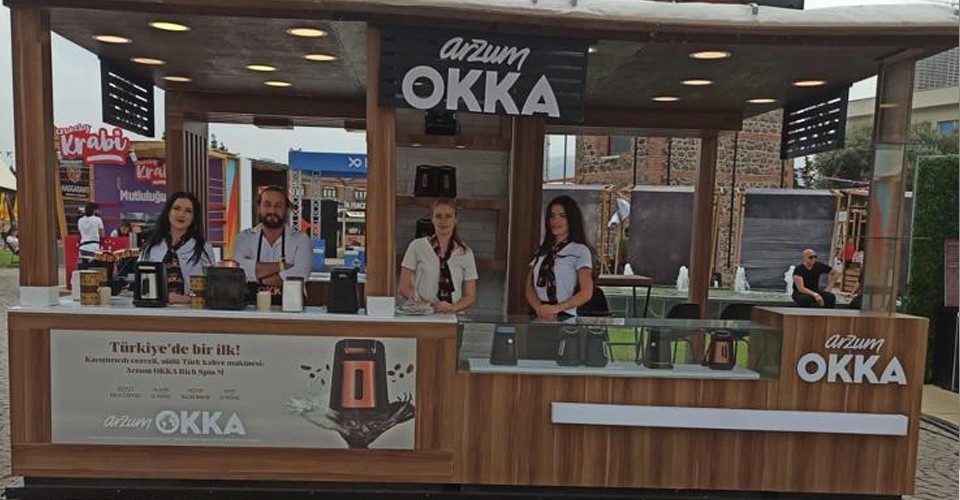 Arzum OKKA İzmirlileri OKKA’lı Türk kahvesiyle buluşturdu