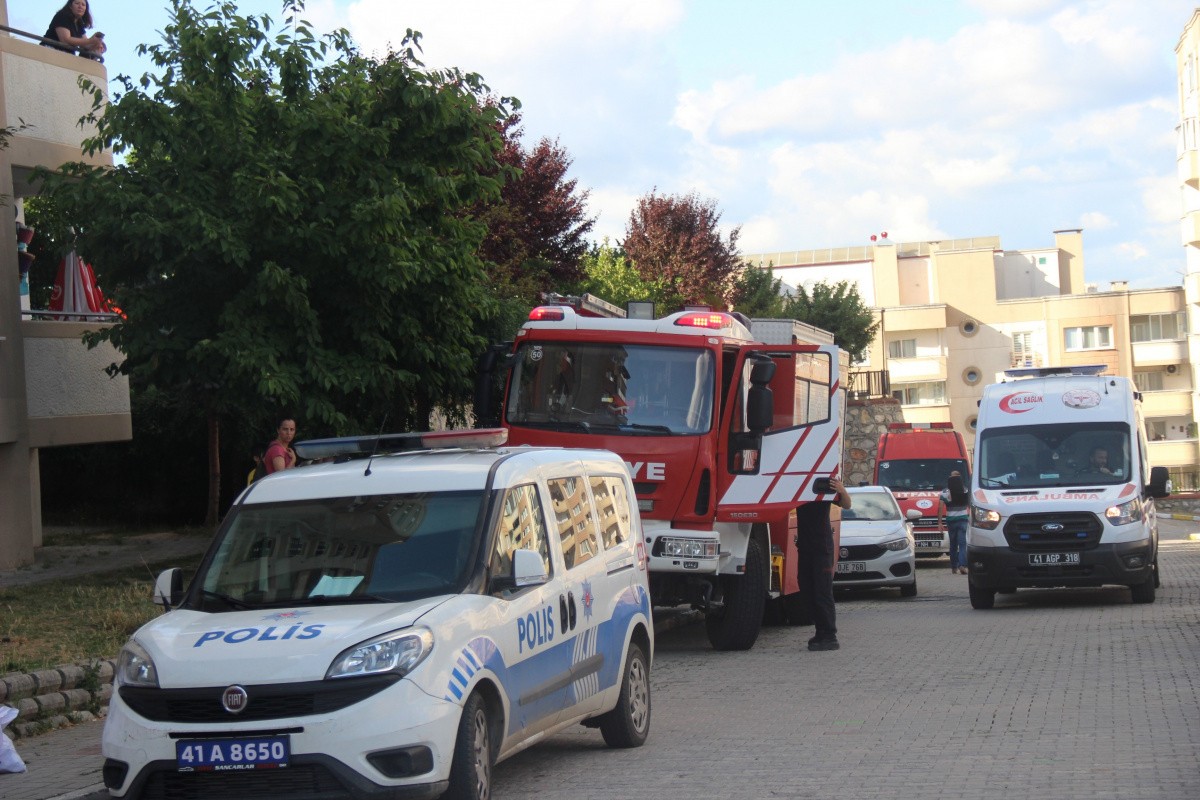 Asansör boşluğuna düşüp ağır yaralanan kurye hastanede hayatını kaybetti