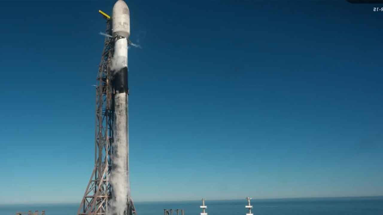 ASELSAN gövde gösterisi yaptı: Yerli uydu LUNA-2 uzayda! SpaceX ile Kaliforniya'dan fırlatıldı!