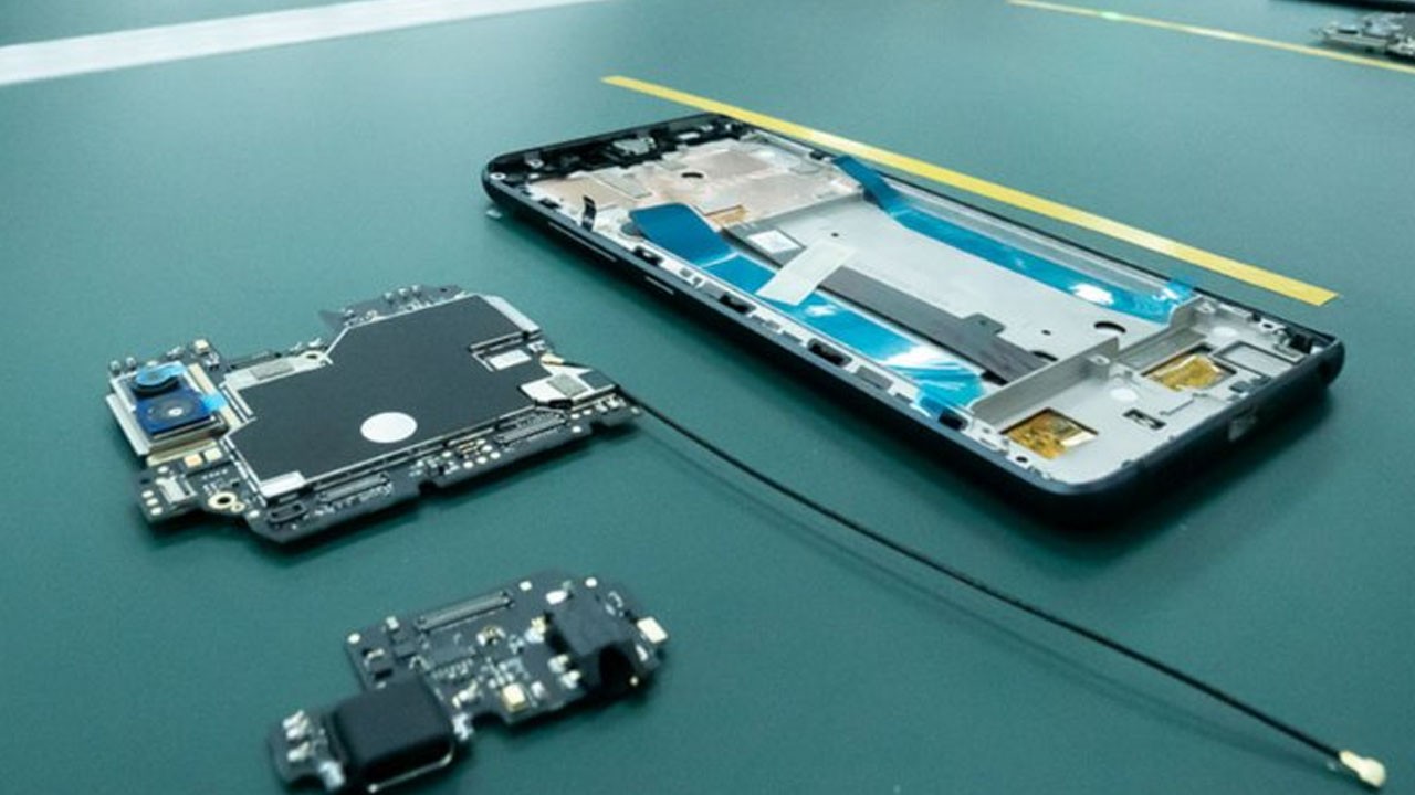 ASELSAN'dan birçok ülkeyi panikleten buluş: Yerli cep telefonu hamlesi! Yeni ortaya çıktı