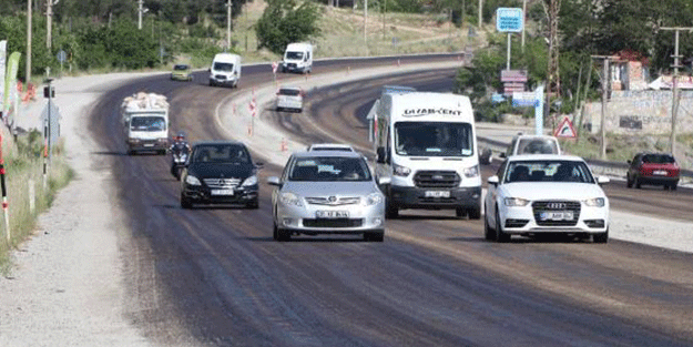 'Asfalt ağladı' sözü gerçek oldu! Yer Denizli