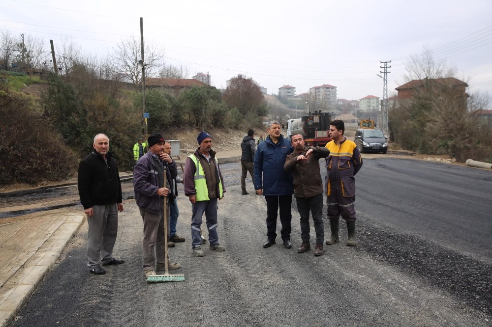 Asfalt ekipleri 807. Cadde’de 