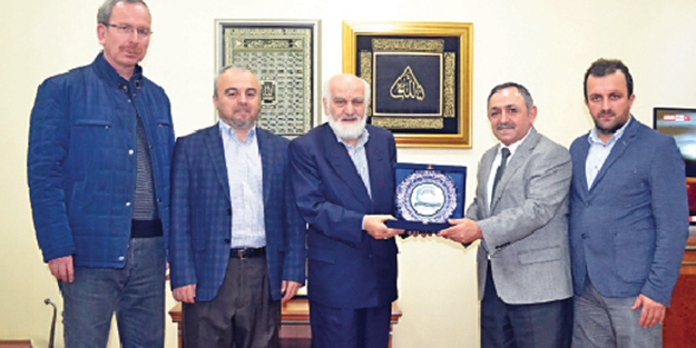 Asım’ın Nesli’nden Akit’e ziyaret