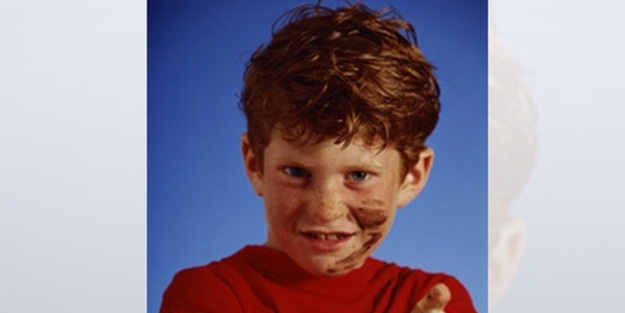 Çocukları kırmızıdan uzak tutun