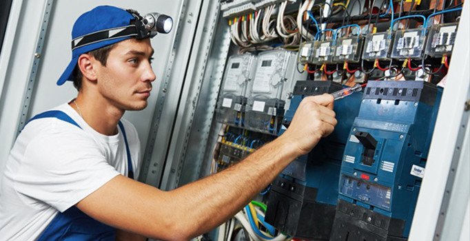 Aşırı sıcaklar elektrik tüketimi yükseltti