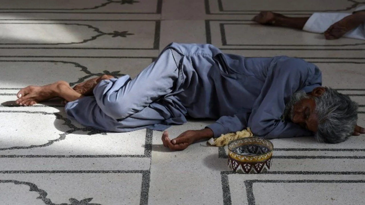 Aşırı sıcaklar nedeniyle son bir haftada 264 kişi öldü!