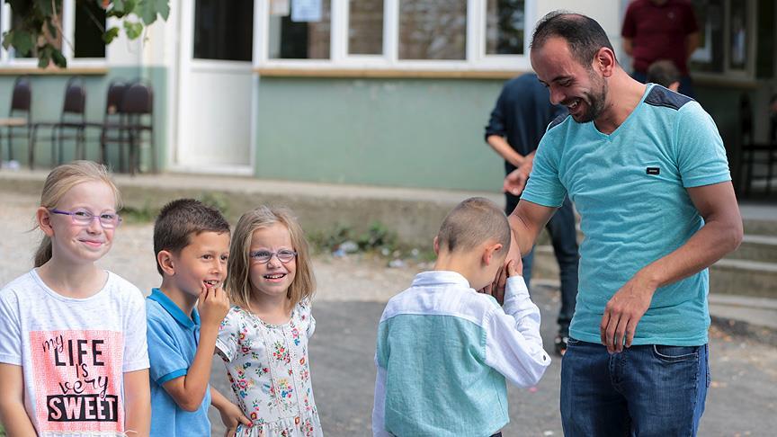 Asırlık 'bayram yeri' geleneğini devam ettiriyorlar