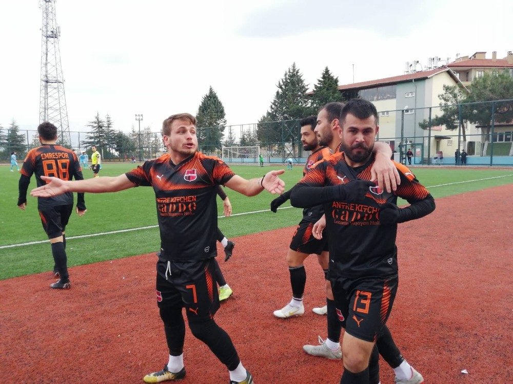 Asistleriyle ve golleriyle takımını sırtlıyor 