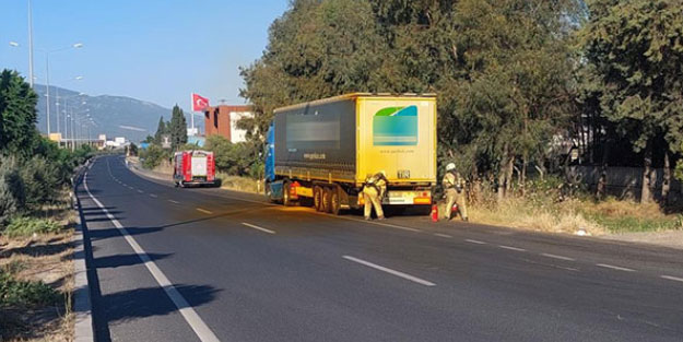 Asit yüklü tırda sızıntı paniğe neden oldu