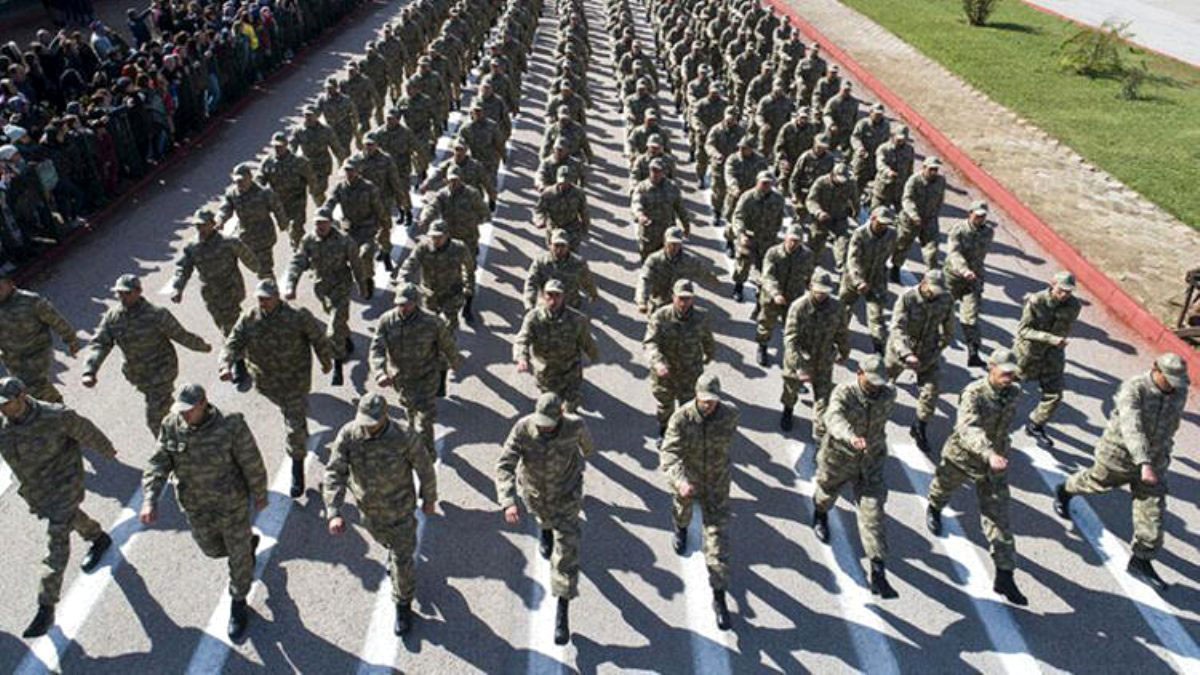 Asker alımları ne zamana ertelendi? Asker sevk tarihi MSB