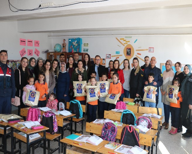 Asker eşlerinden örnek davranış 