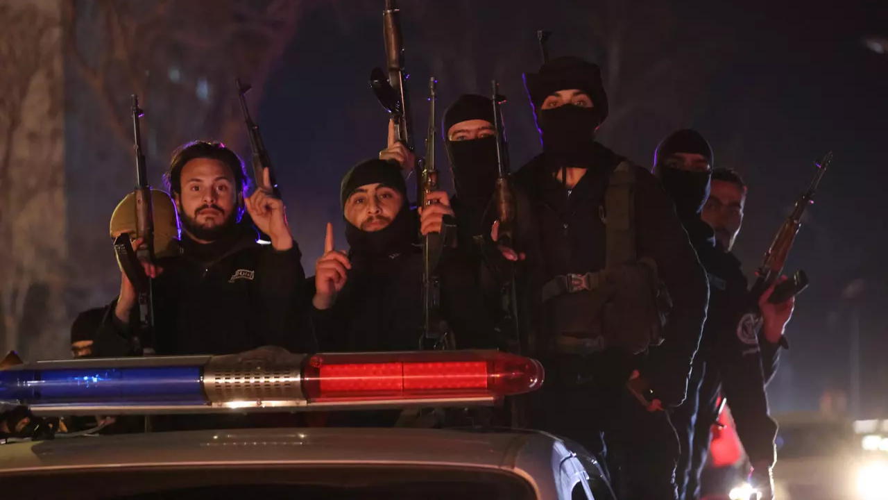 Asker kaçırma olayı sonrası tansiyon yükseldi: Suriye ile Lübnan birbirine girdi