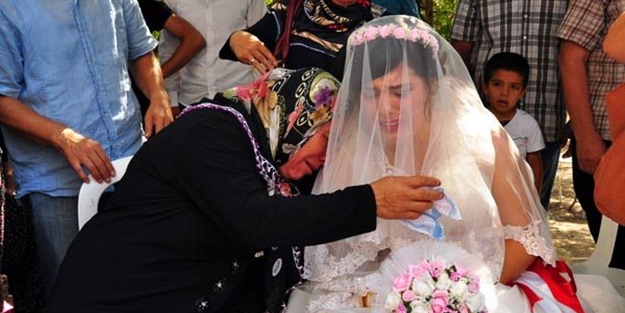 Asker terör yüzünden kendi düğününe gidemedi