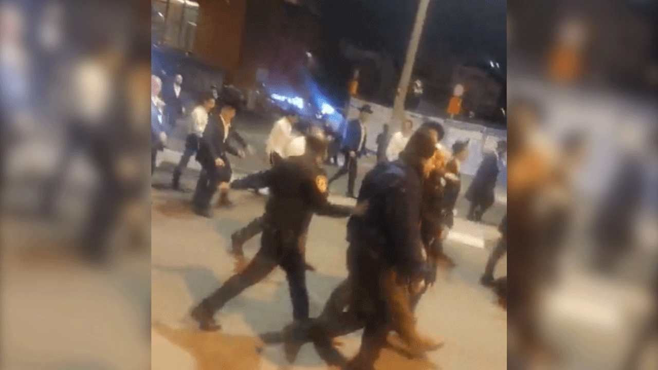 “Askere gitmeyeceğiz” diyerek generali dövdüler!