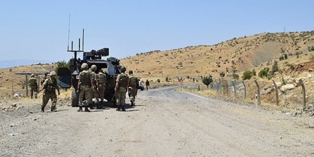 Askeri konvoya mayınlı saldırı! 8 şehit