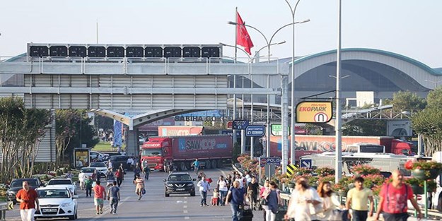 Askeri öğrencileri havaalanına saldırı var diye götürülmüşler