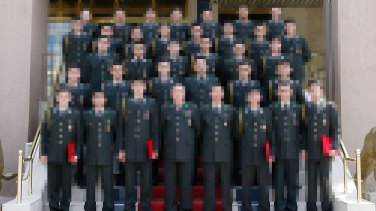 Askeri öğrencilerin beyinlerini böyle yıkayıp darbeye hazırlamışlar