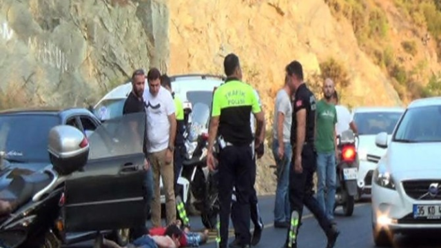 Askeri üsse dalıp 4 araca çarptı, polis şehrin giriş-çıkışını kapattı!