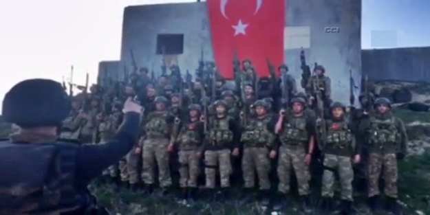Askerlerimiz öyle bir şiir okudu ki...