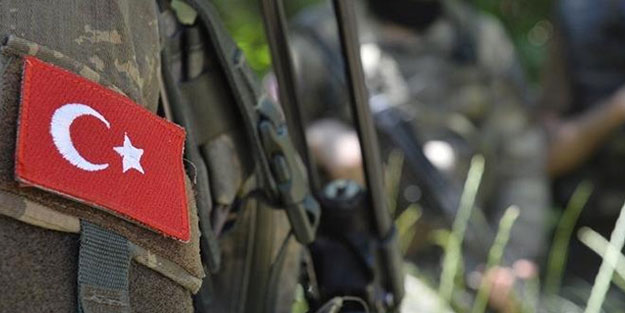 Askerlik emekli yaşını öne çeker