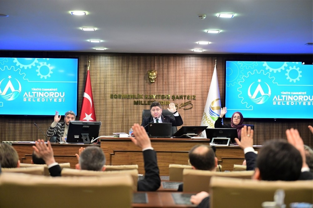 Aşkın Tören: “Şehir ruhuna uygun Altınordu inşa edeceğiz” 